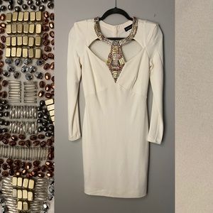 Offers! White Beaded Contoured Venus Dress Size 2